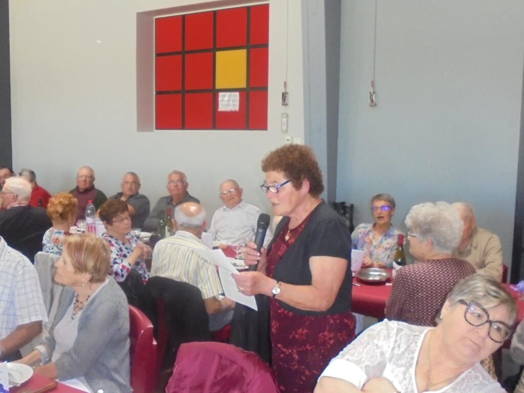 aines chanteuse 2